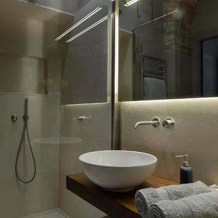 Borgo San Leonardo Apartment *